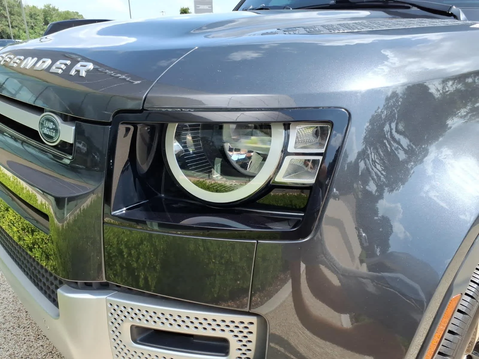 Certified Used 2023 Carpathian Grey Premium Metallic Land Rover  image 8