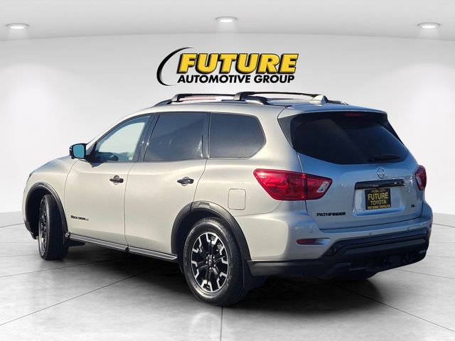 Used 2019 Silver Nissan SL image 6