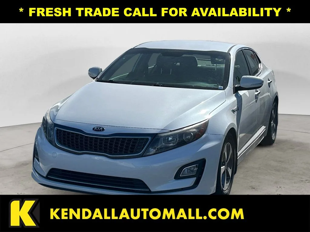 Used 2015 White Kia Base image 1