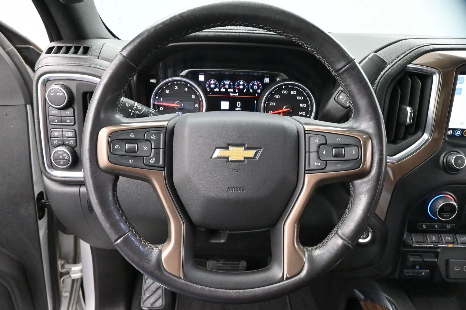 Used 2020 Silver Ice Metallic Chevrolet High Country image 15