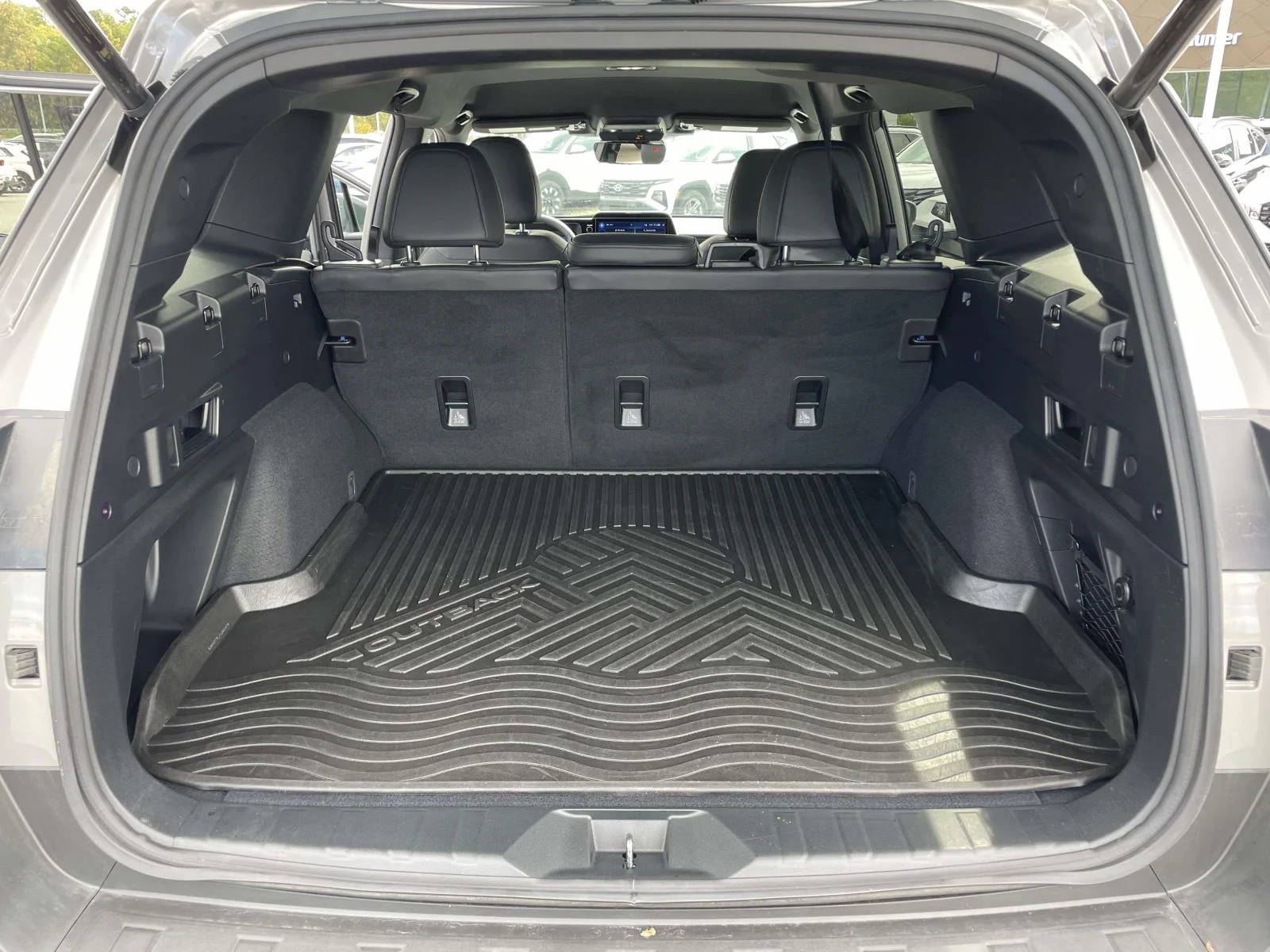 Used 2026 River Rock Pearl Subaru Premium image 29