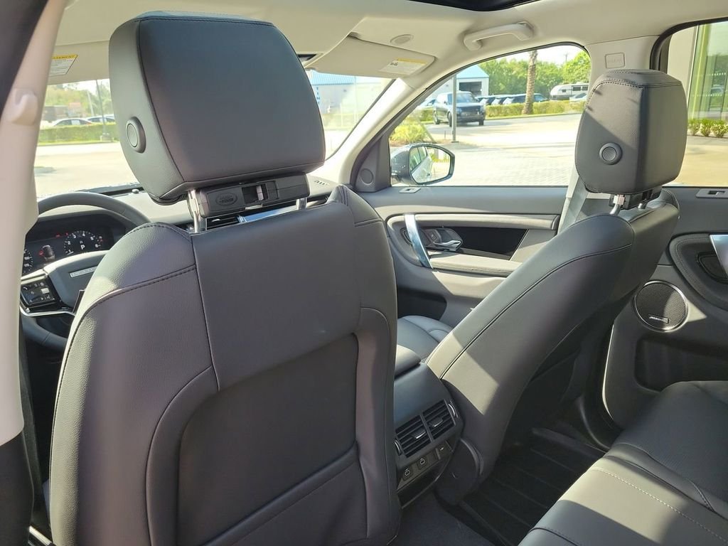 2025 Land Rover Discovery Sport S - Photo 17