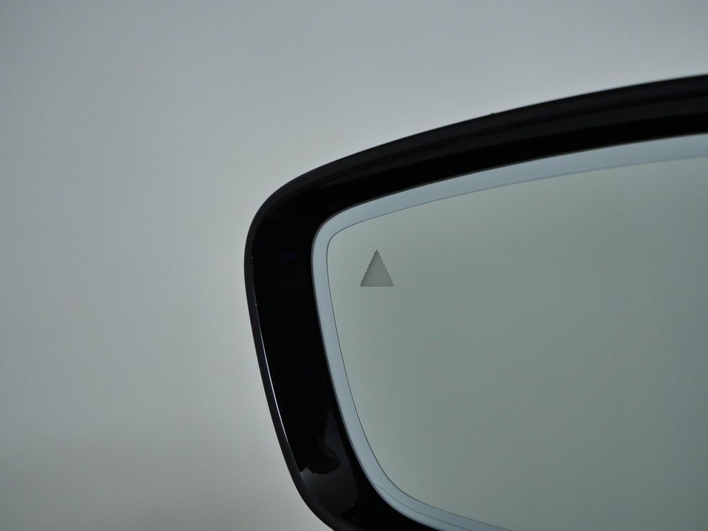 New 2026 Portimao Blue Metallic BMW Base image 34