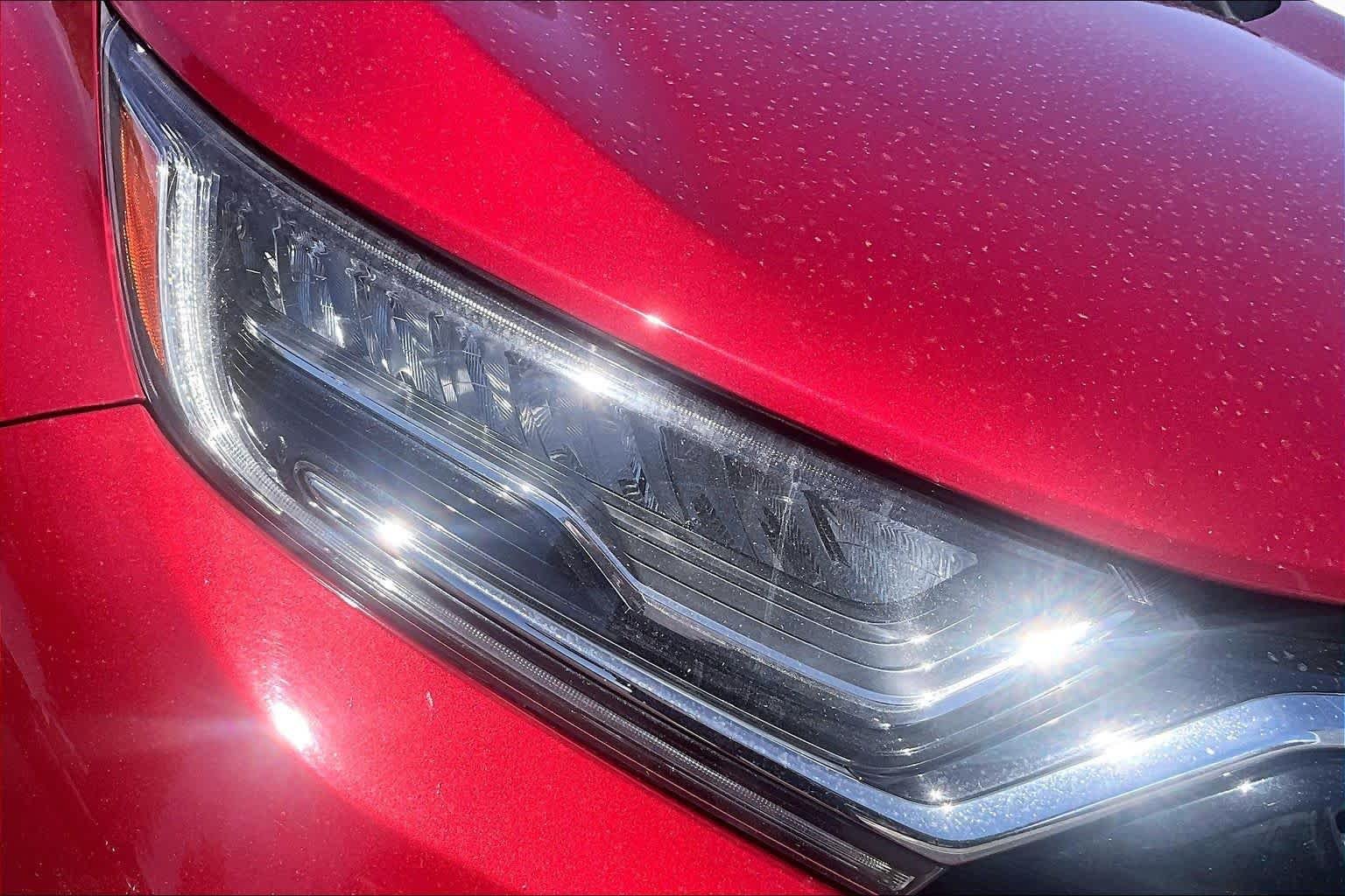 Used 2022 Radiant Red Metallic Honda Touring image 27