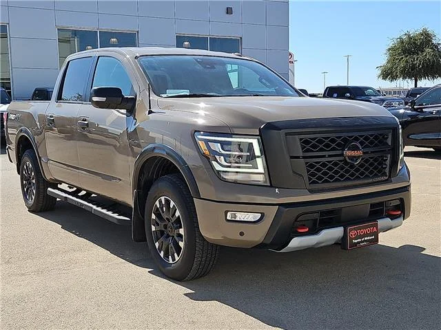 Used 2020 Baja Storm Nissan PRO-4X (A9) 4x4 Crew Cab 5.5 ft. box 139.8 in. WB image 5
