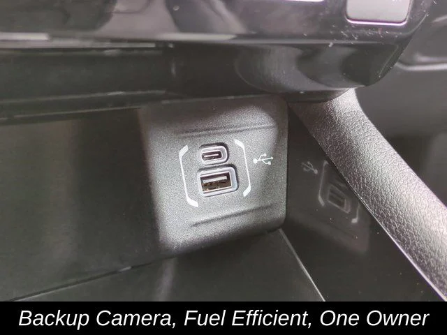 Used 2022 White Jeep Limited image 23