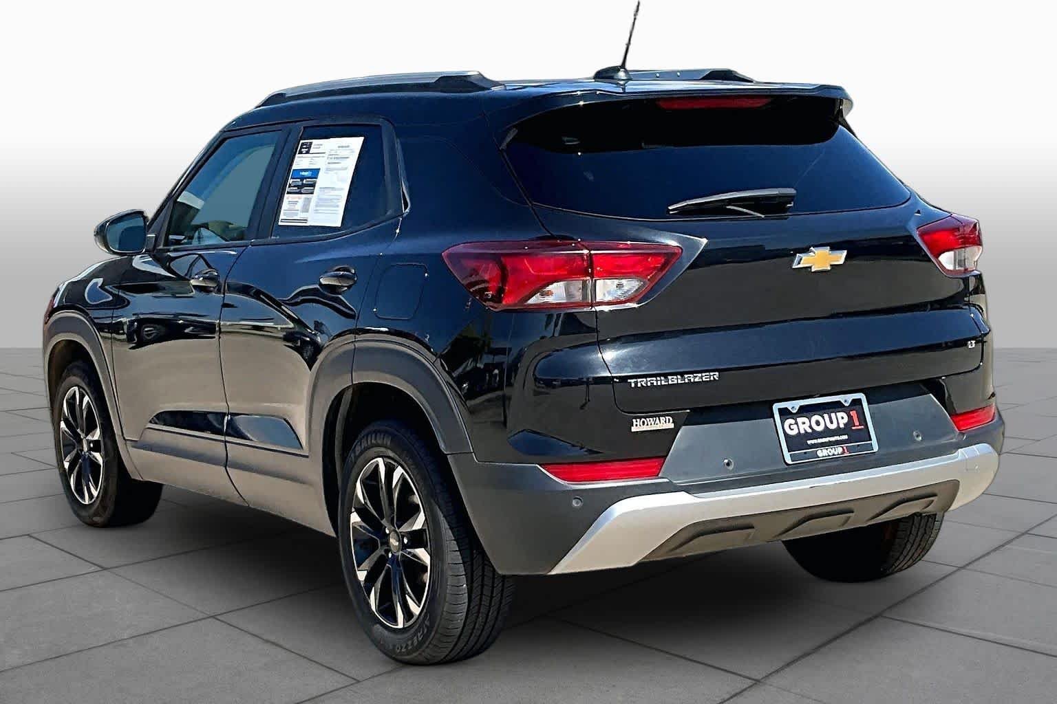 Used 2023 Mosaic Black Metallic Chevrolet LT image 11