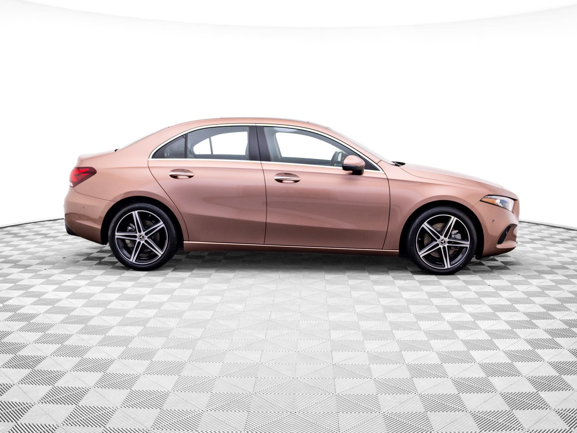 Used 2022  Mercedes-Benz A 220 image 6