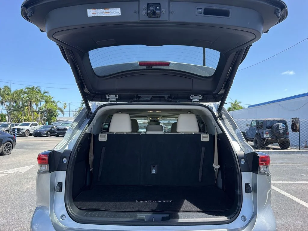 Used 2020 Silver Toyota Limited image 33