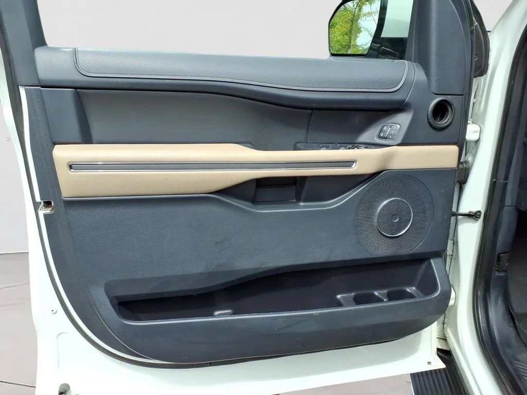 Used 2022 White Ford XLT image 20