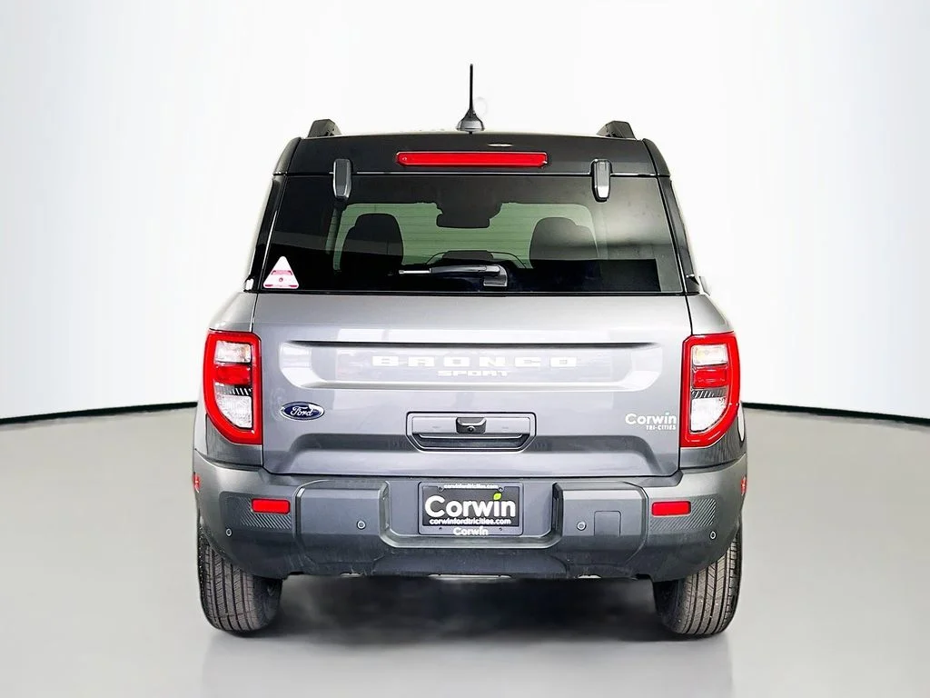 New 2025 Carbonized Gray Metallic Ford Outer Banks image 14