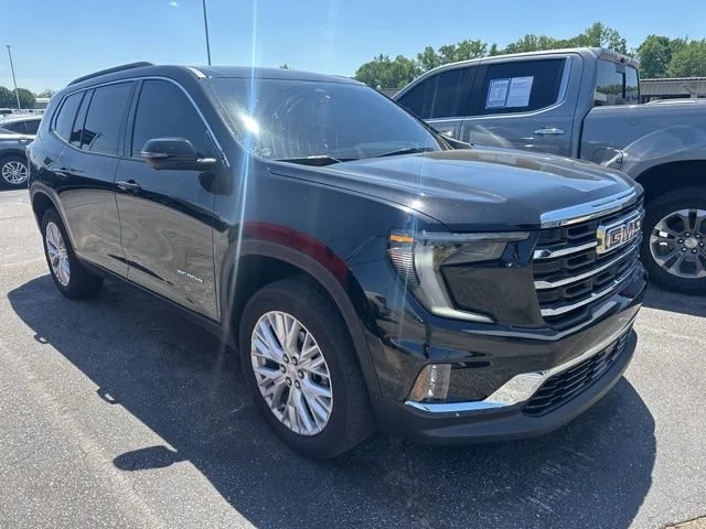 2024 GMC Acadia Elevation FWD's photo