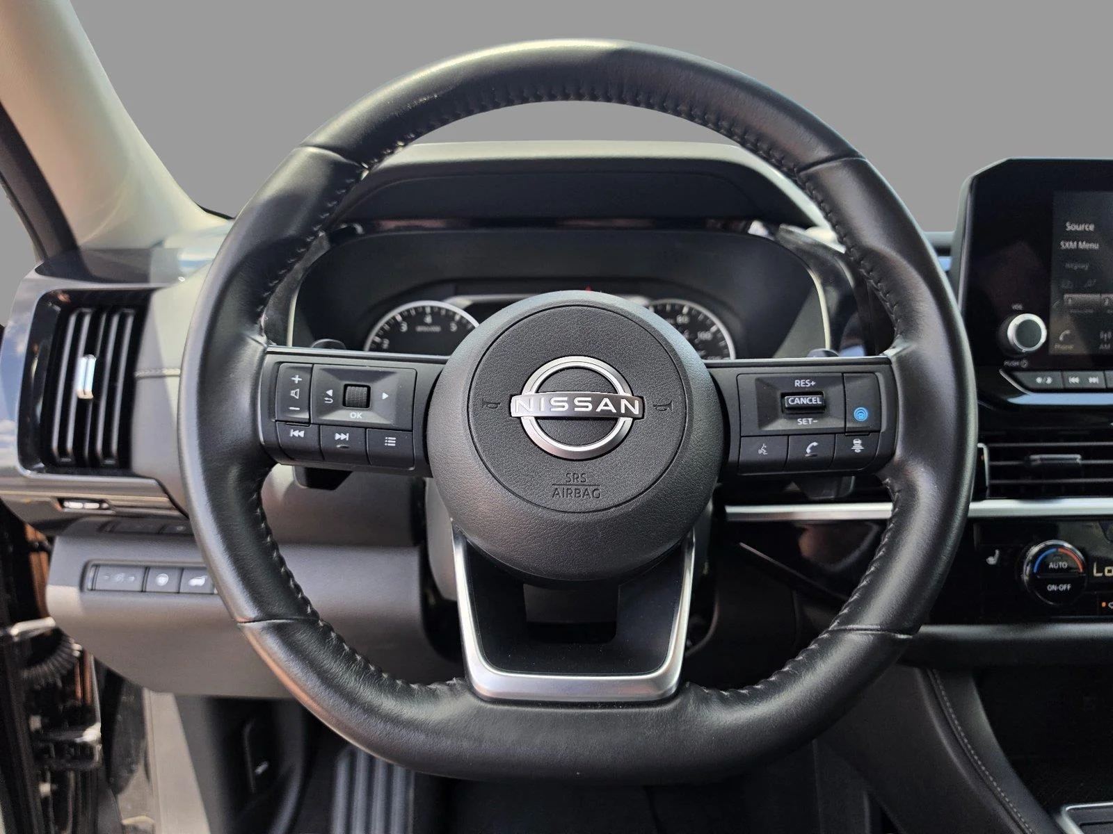 Used 2025 Super Black Nissan SV image 25