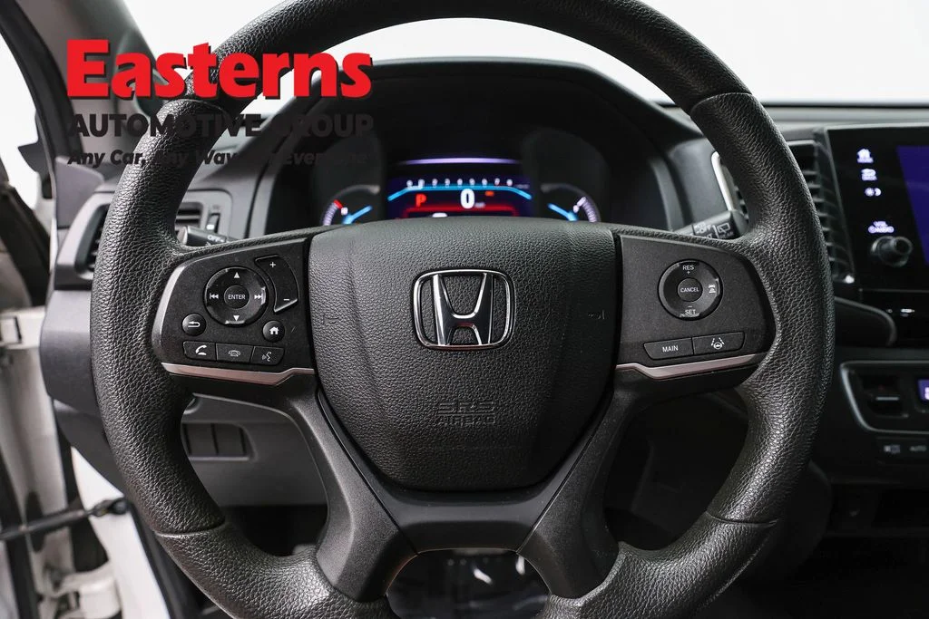 Used 2021 White Honda EX image 11
