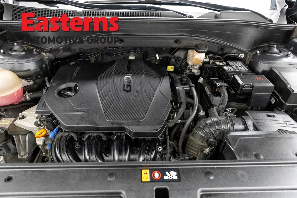 Used 2022 Gray Hyundai SEL image 7