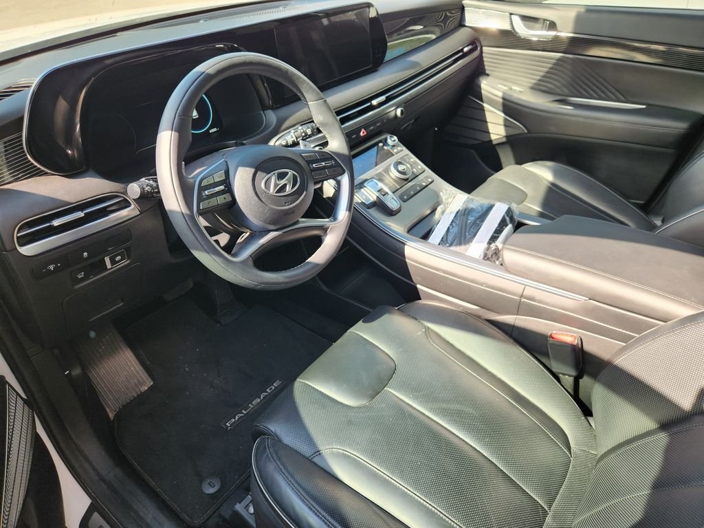 Used 2024 Hyper White Hyundai Calligraphy image 9