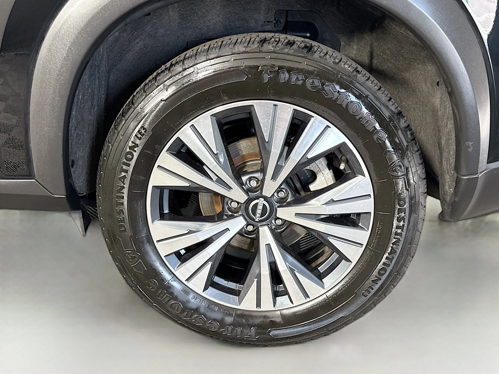 Used 2022 Super Black Nissan SV image 33