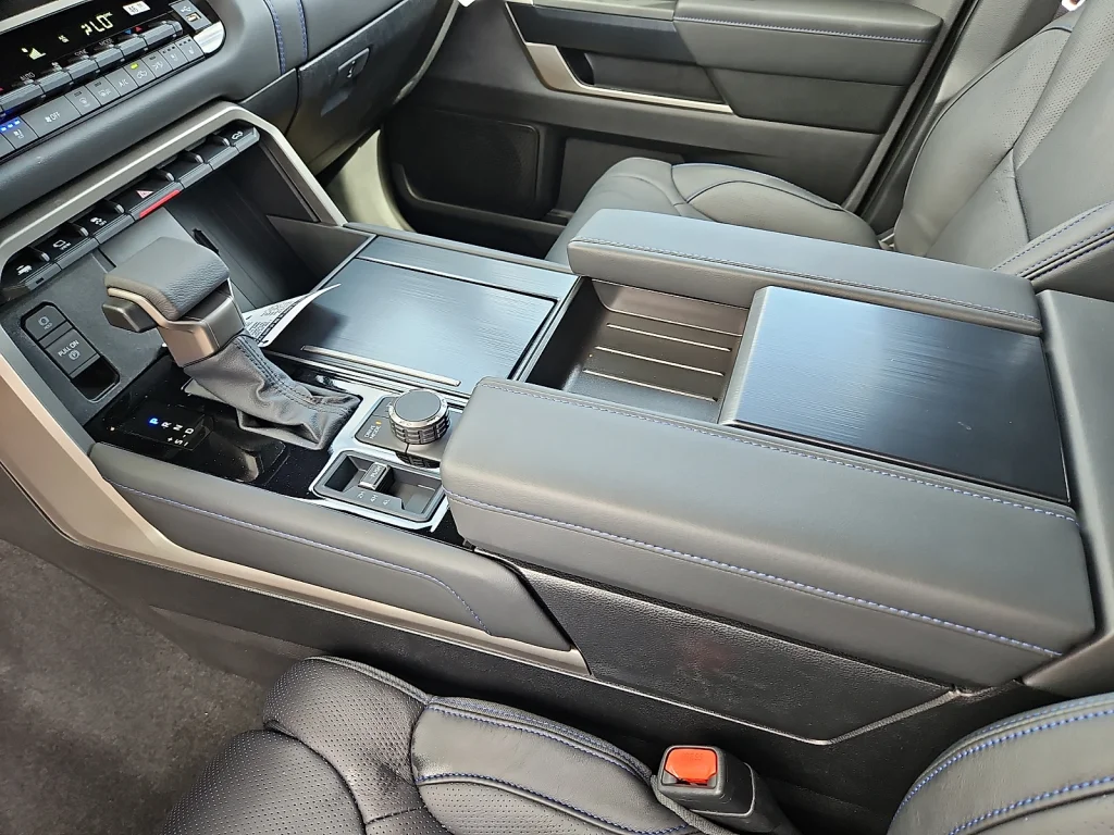 New 2026 Celestial Silve Toyota Platinum image 12