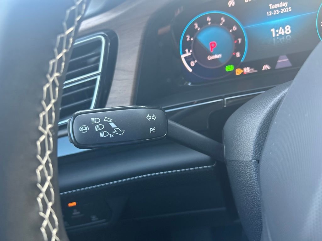 New 2026 Black Volkswagen SE w/Technology image 22