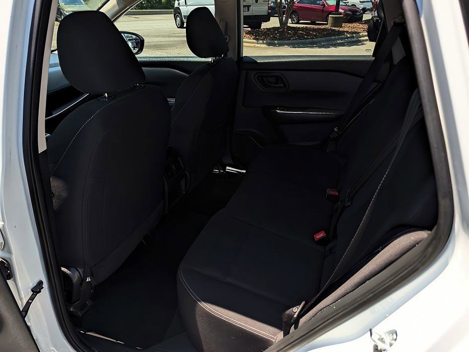 Used 2024 Glacier White Nissan S image 9