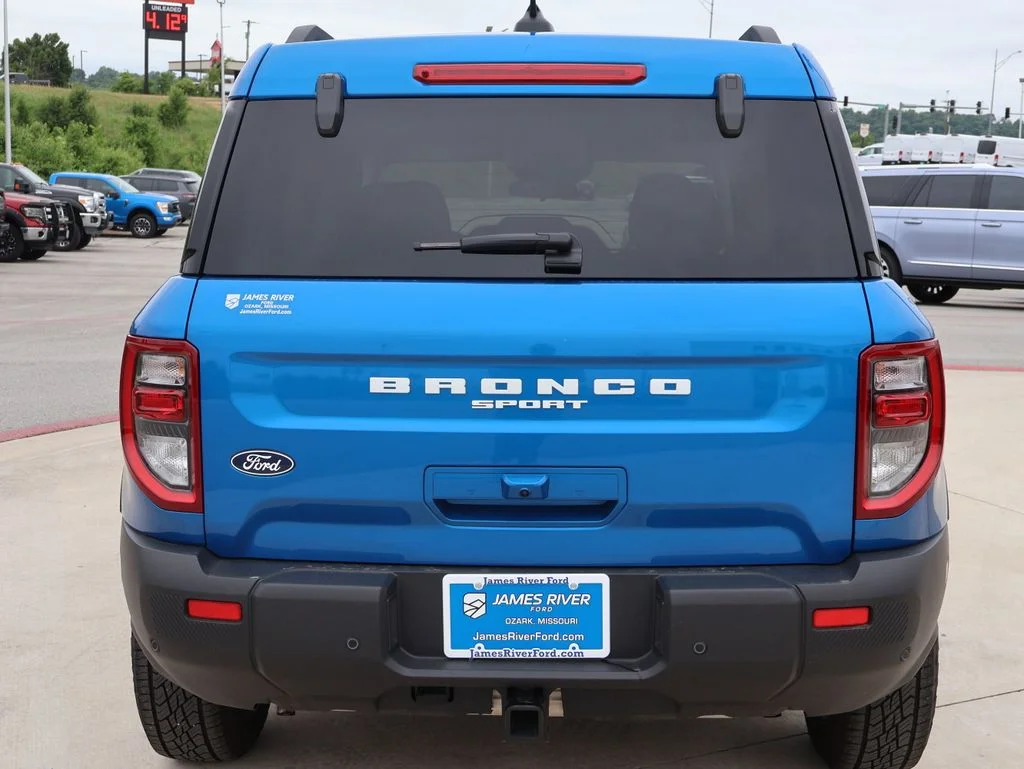New 2026 Velocity Blue Metallic Ford Big Bend® image 4