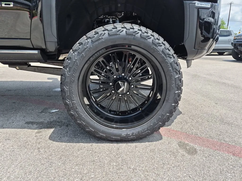New 2026 Onyx Black GMC Denali Ultimate image 16