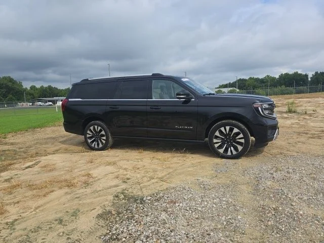Used 2025 Black Ford Platinum image 12