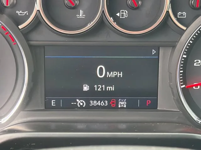 Used 2021 OXFORD BROWN METALLIC Chevrolet LT image 23