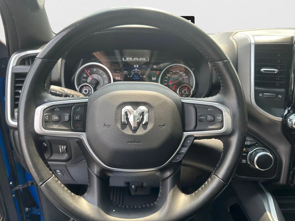 Used 2022 Blue Ram Big Horn/Lone Star image 16