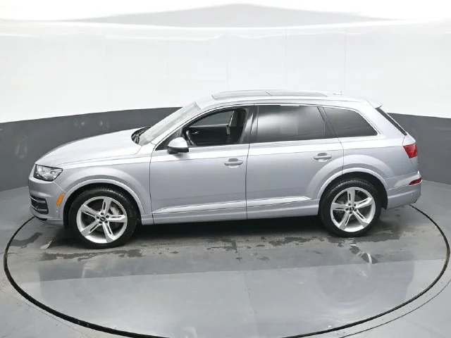 Used 2019 Silver Audi 55 Prestige image 12