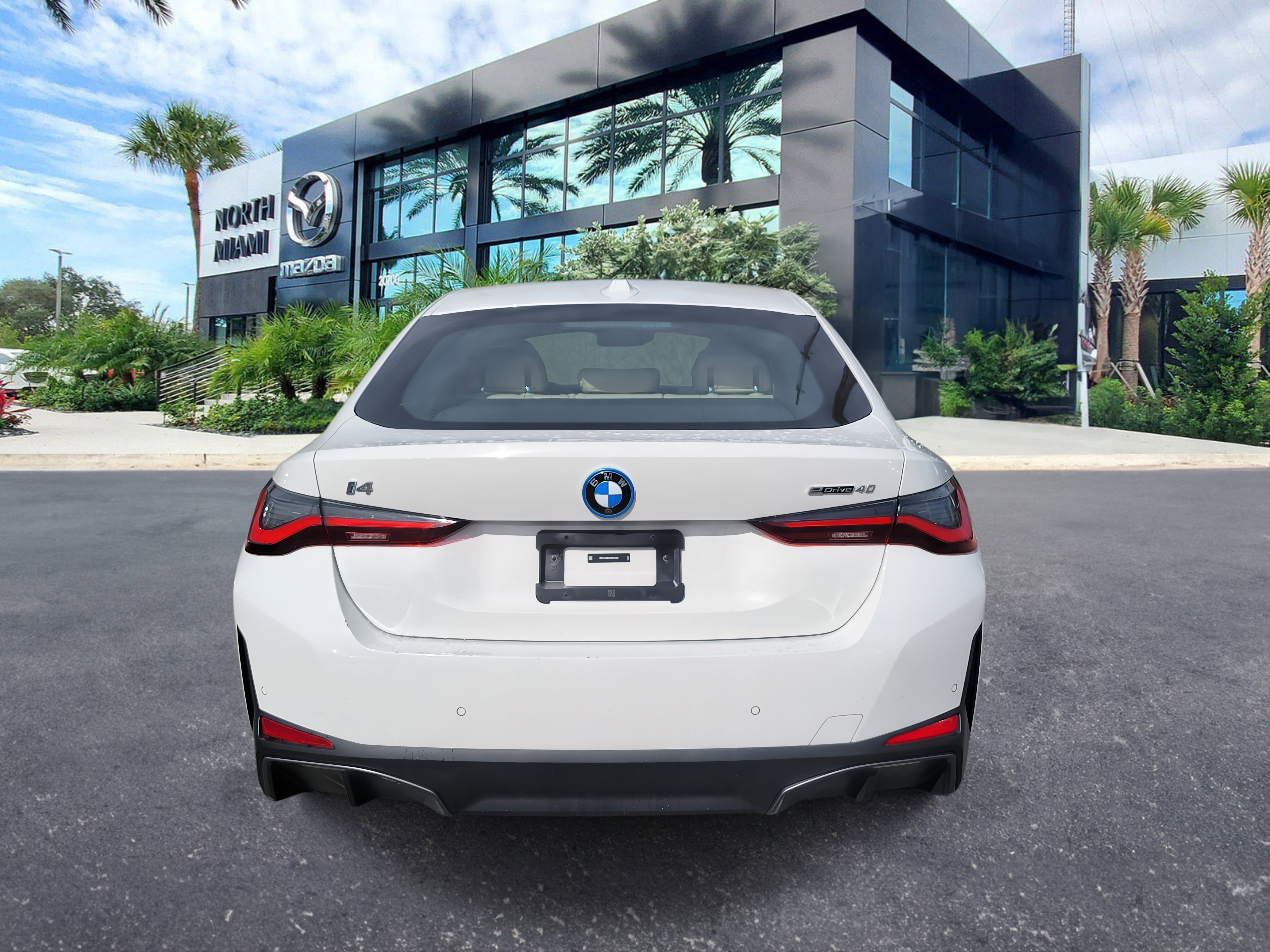 Used 2024 White BMW eDrive40 image 4