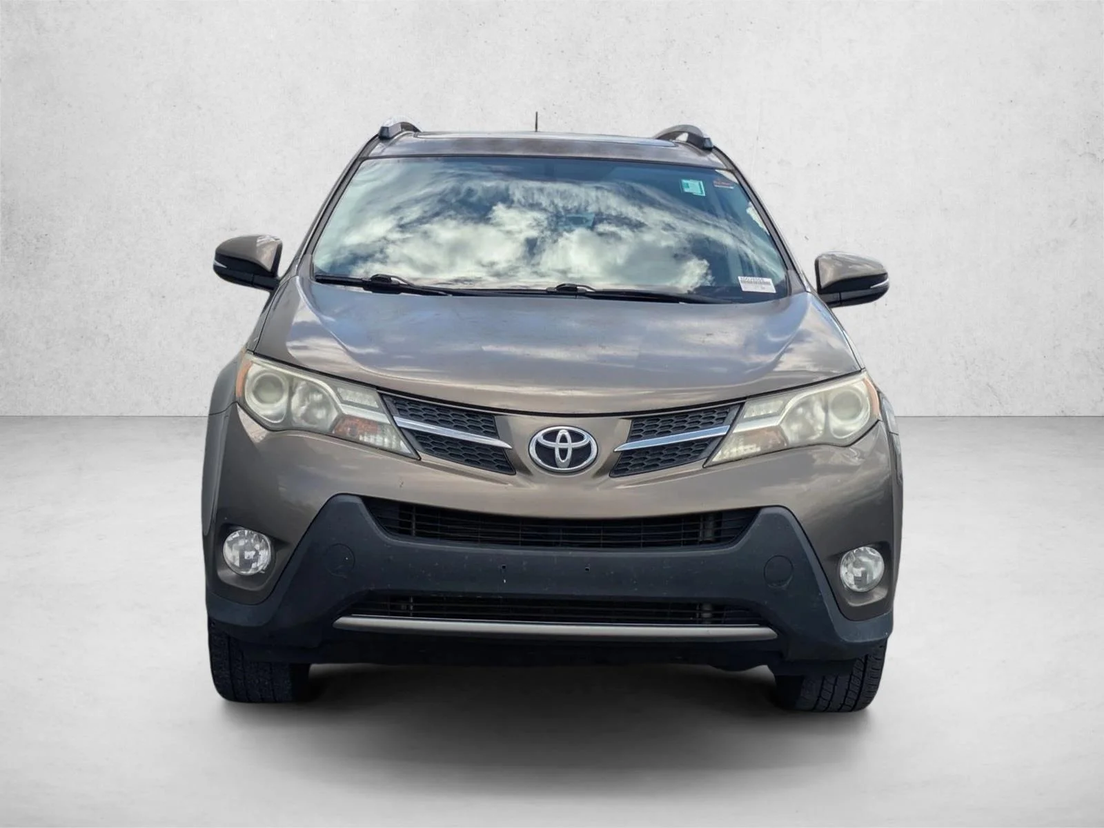 Used 2014 Pyrite Mica Toyota XLE image 2