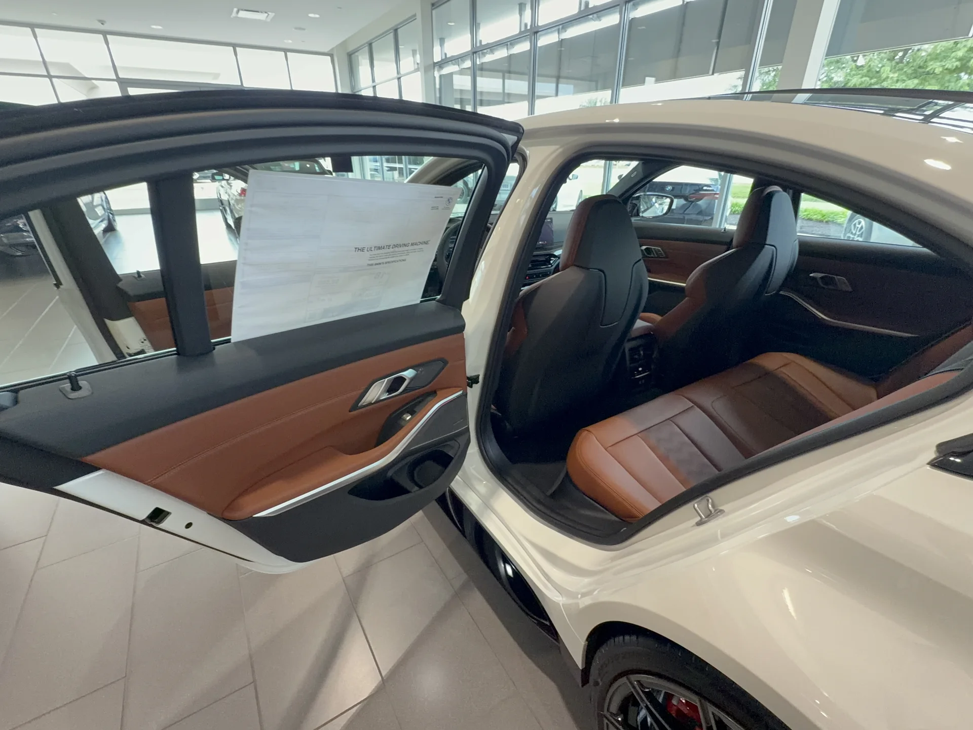 New 2027 Alpine White BMW Competition xDrive image 24