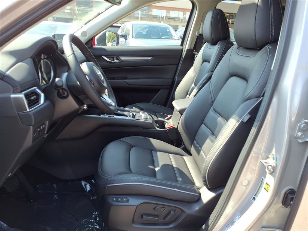2025 Mazda CX-5 S Preferred package - Photo 18