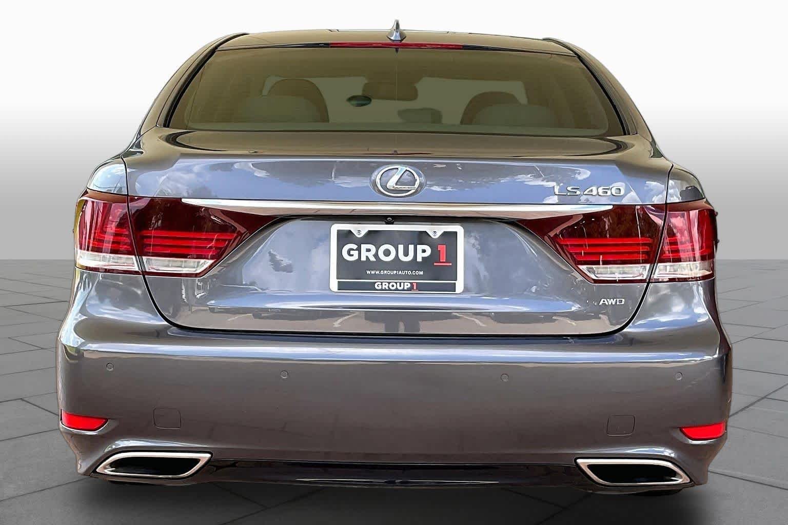 Used 2017 Nebula Gray Pearl Lexus  image 5