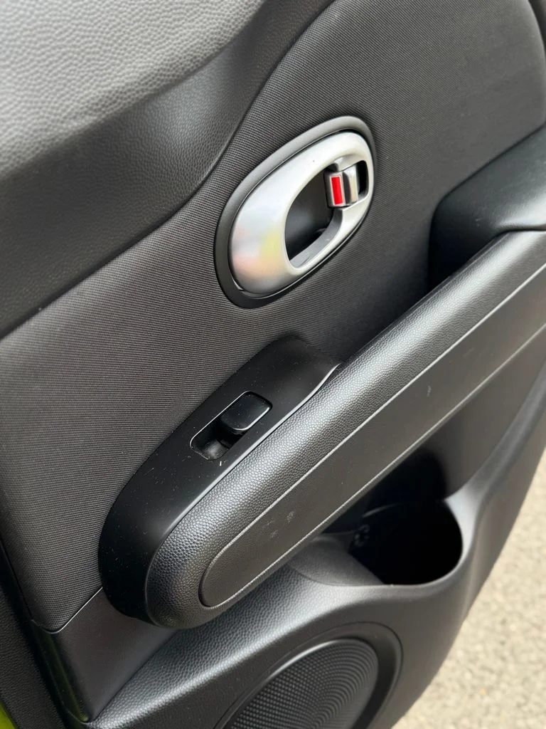 Used 2014 Alien II Kia Base image 37