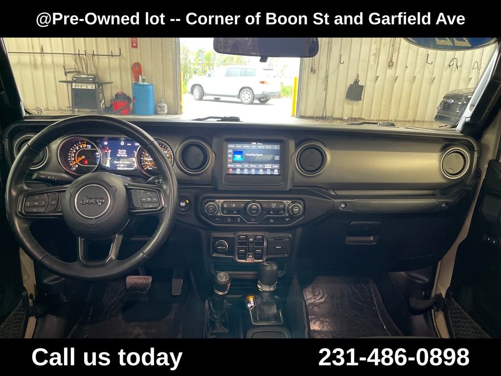 Used 2022 Beige Jeep Sport image 18