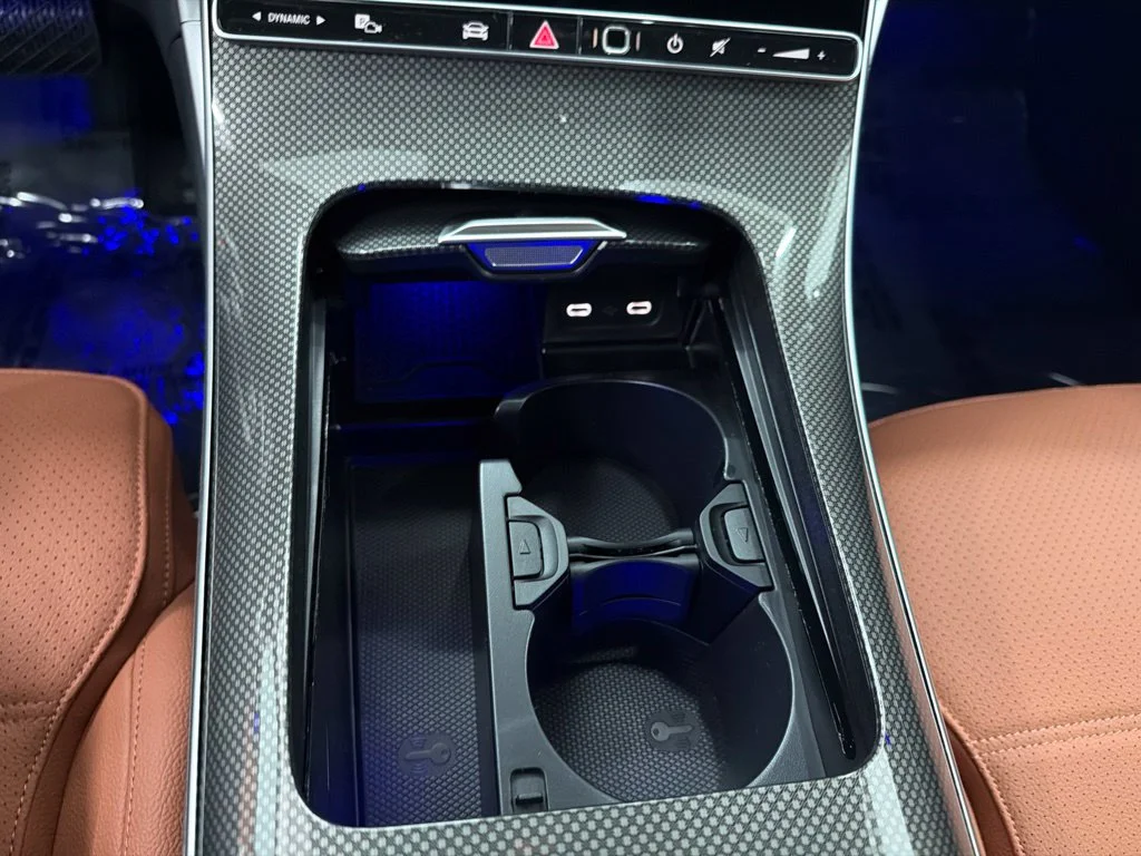 New 2027 White Mercedes-Benz C 300 image 18