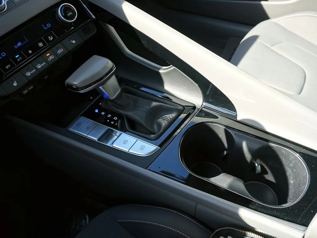 2025 Hyundai Elantra SEL - Photo 28