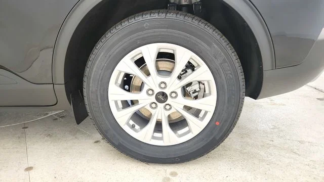 New 2026 Agate Black Metallic Ford Active® image 32