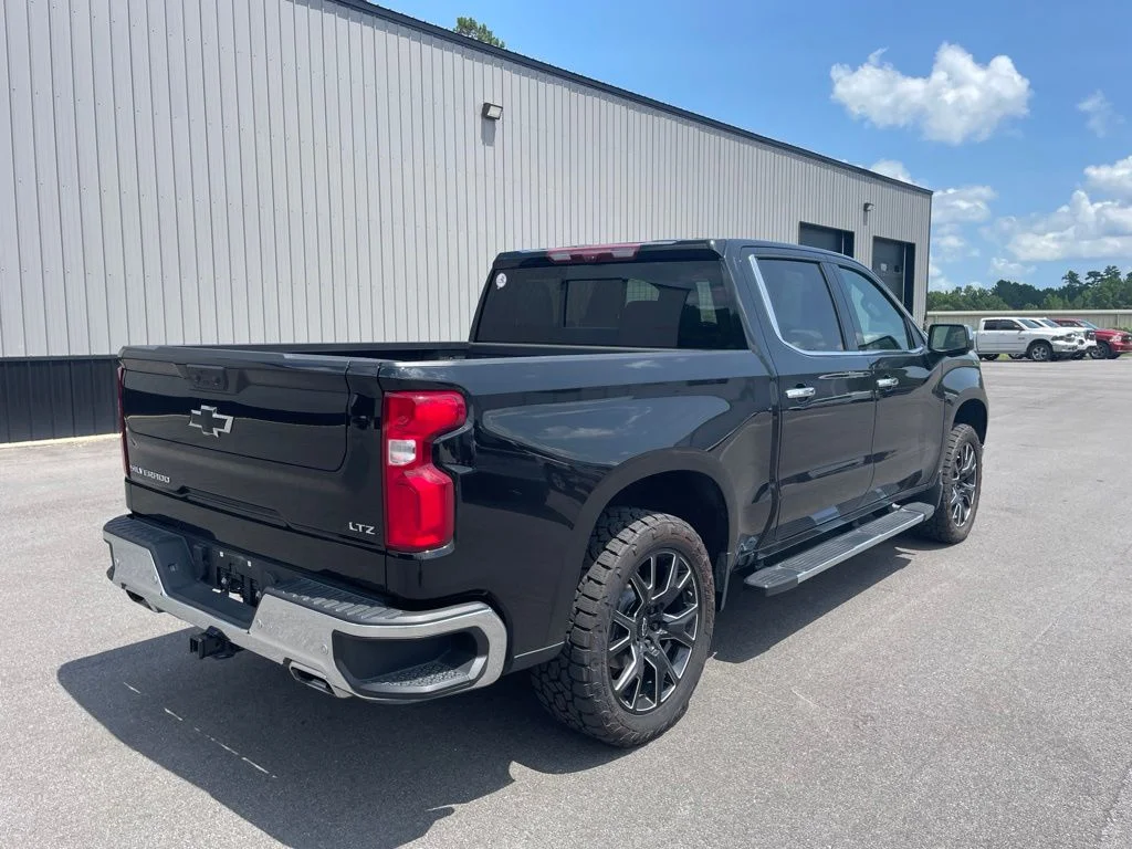 Used 2025 Black Chevrolet LTZ image 4