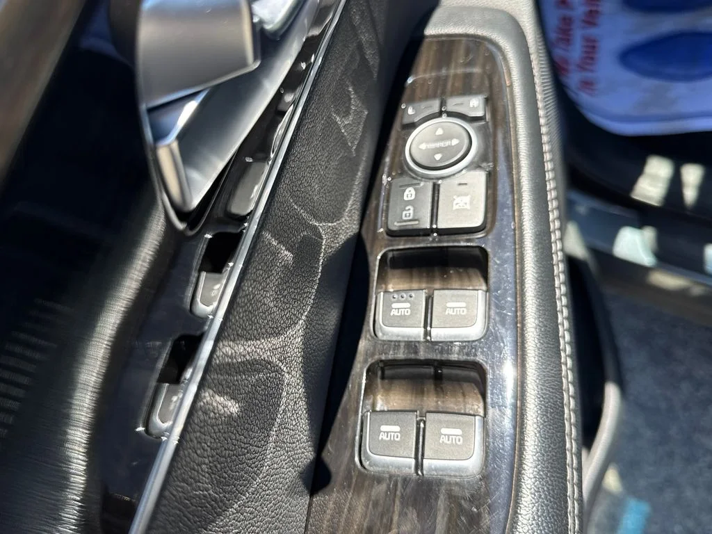 Used 2020 Gray Kia EX image 37