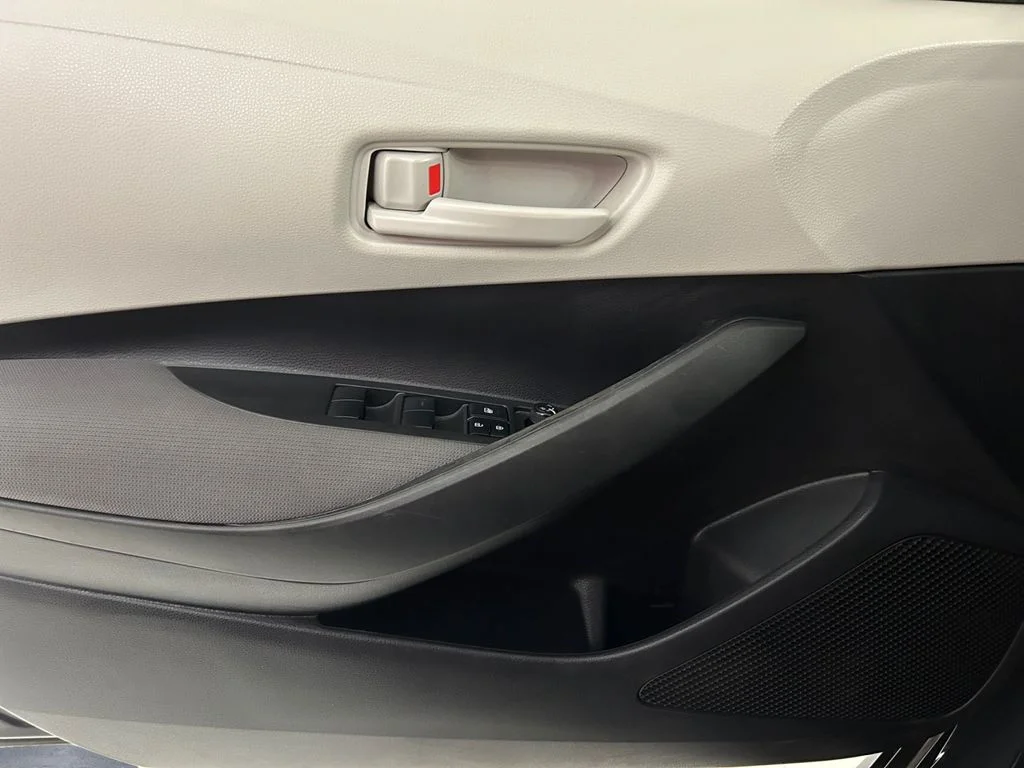 Used 2024  Toyota LE image 12