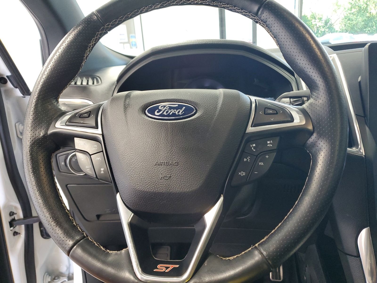 Used 2022 White Ford ST image 19