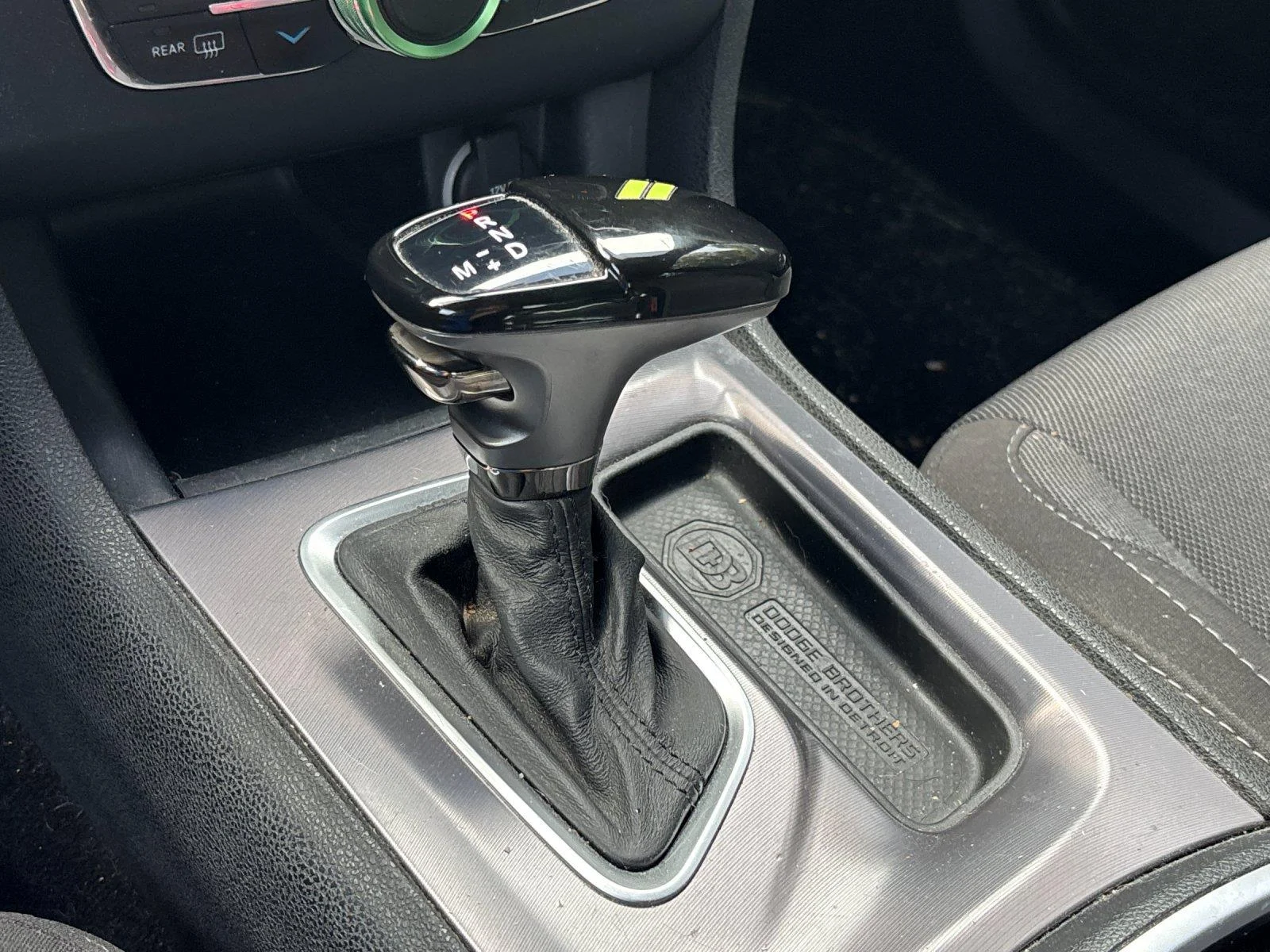 Used 2019 Granite Pearlcoat Dodge SXT image 26
