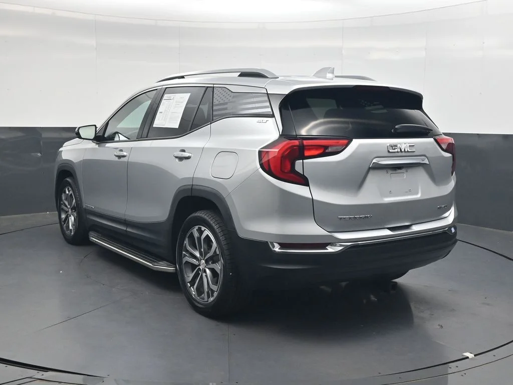 Used 2021 Silver GMC SLT image 7