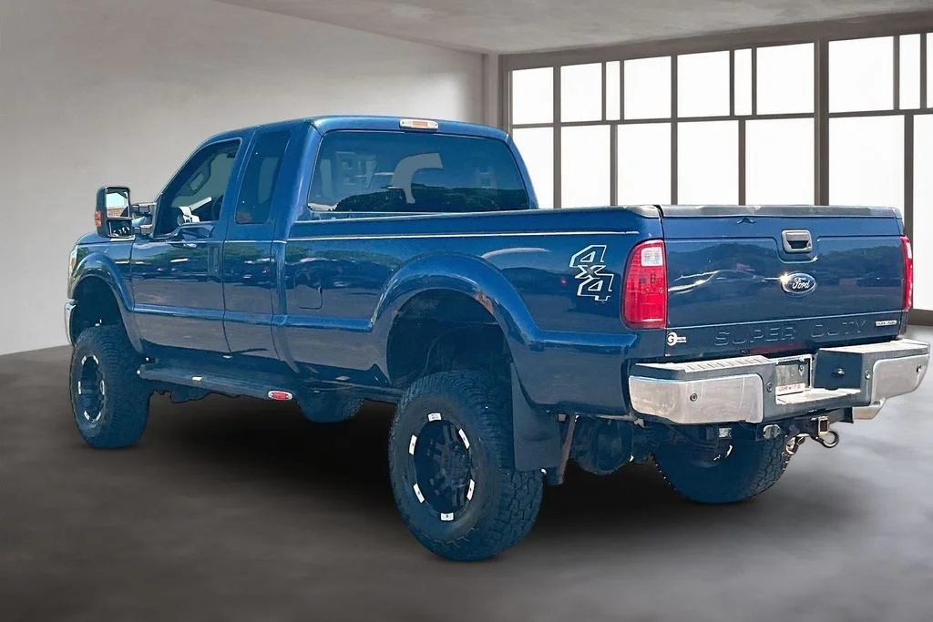 Used 2016 Blue Ford XLT image 13