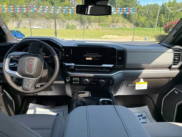 New 2026 Glacier White Tricoat GMC SLT image 27