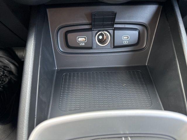 2025 Hyundai Venue SEL - Photo 27