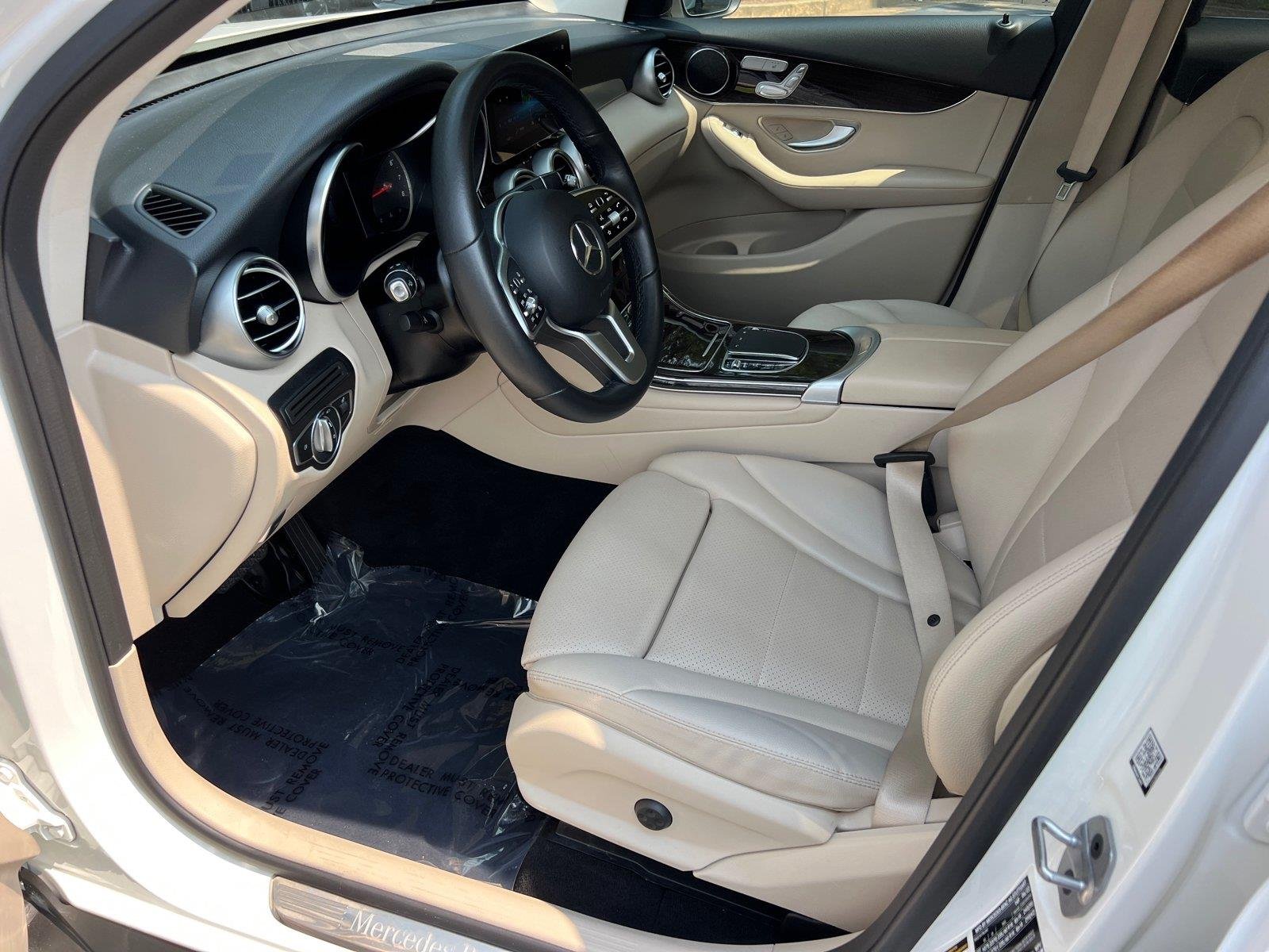 Used 2022 TAN Mercedes-Benz GLC 300 image 9
